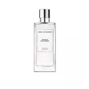 Les Eaux Dun Instant Tempting