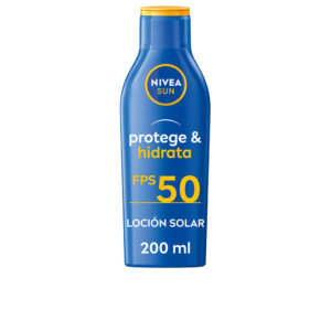 Sun Protects Andamp; Moisturizes 200ml