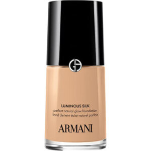 Armani Luminous Silk Foundation 4