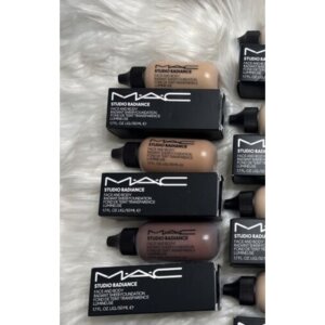Mac Studio Radiance Face And Body Radiant Sheer Foundation 50 ml – toon W5