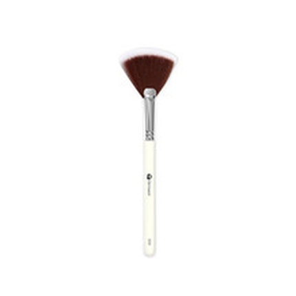 A synthetic cosmetic brush made of synthetic fibers D59 A Synthetic Cosmetic Brush