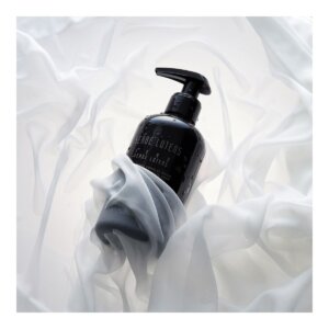L’Eau Serge Lutens Shower gel