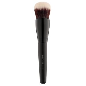 Bareminerals SMOOTHING face brush 1 tk