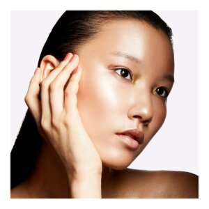 MAC Extra Dimension Skinfinish