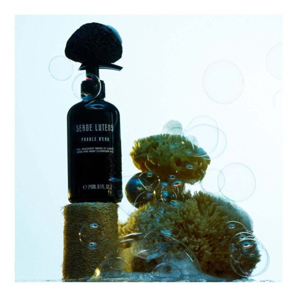 Serge Lutens PAROLE D'EAU hand and body cleansing gel puhastusgeel 240 ml Serge Lutens PAROLE DEAU hand and body cleansing gel puhastusgeel 240 ml