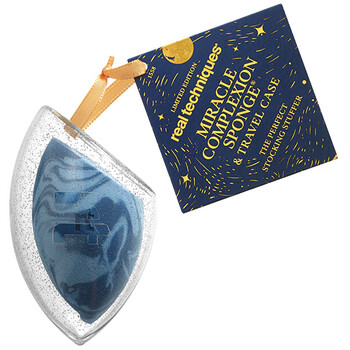 Real Techniques Miracle Foundation Sponge + Case Miracle Sponge Case Jumestuskreem
