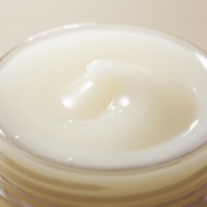 Axis-Y Dark Spot Correcting Glow Cream 50 ml - Pilt 4